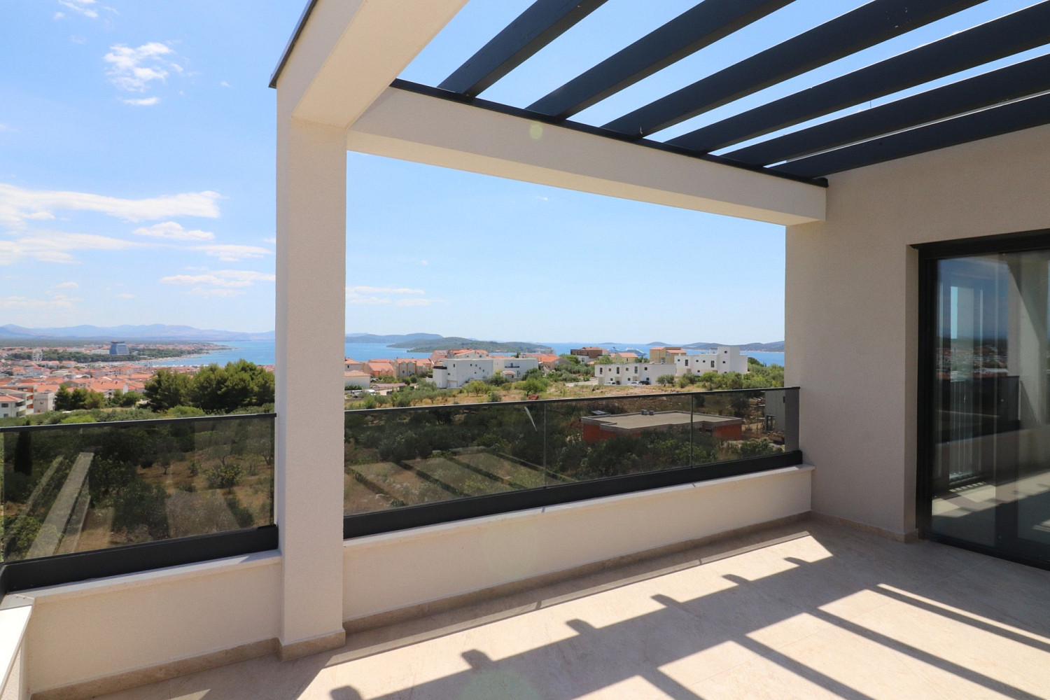 Prodej domu 238 m² s pozemkem 1 m²