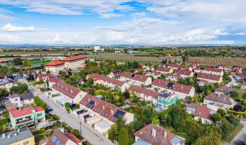 Prodej domu 103 m² s pozemkem 245 m², Líbeznice – náhled fotky 32