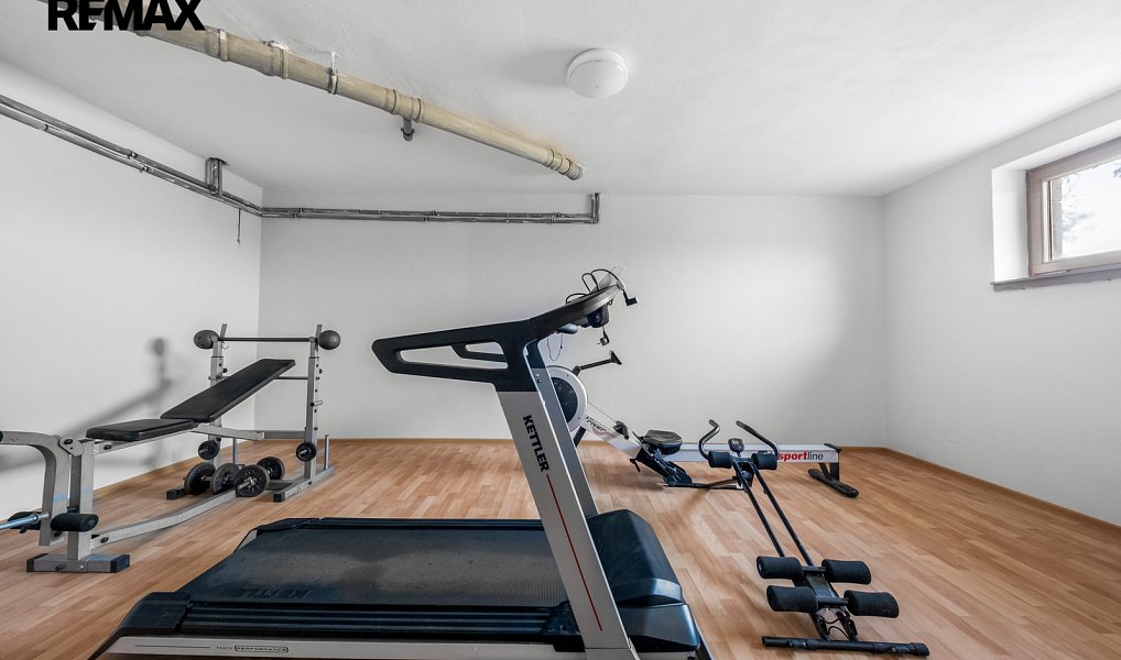 Prodej domu 250 m² s pozemkem 6 265 m², Buš – náhled fotky 14