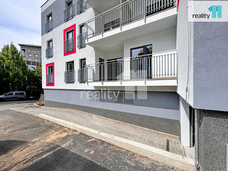 Pronájem parkování v kryté garáži, 11 m2, liberec — photo 4