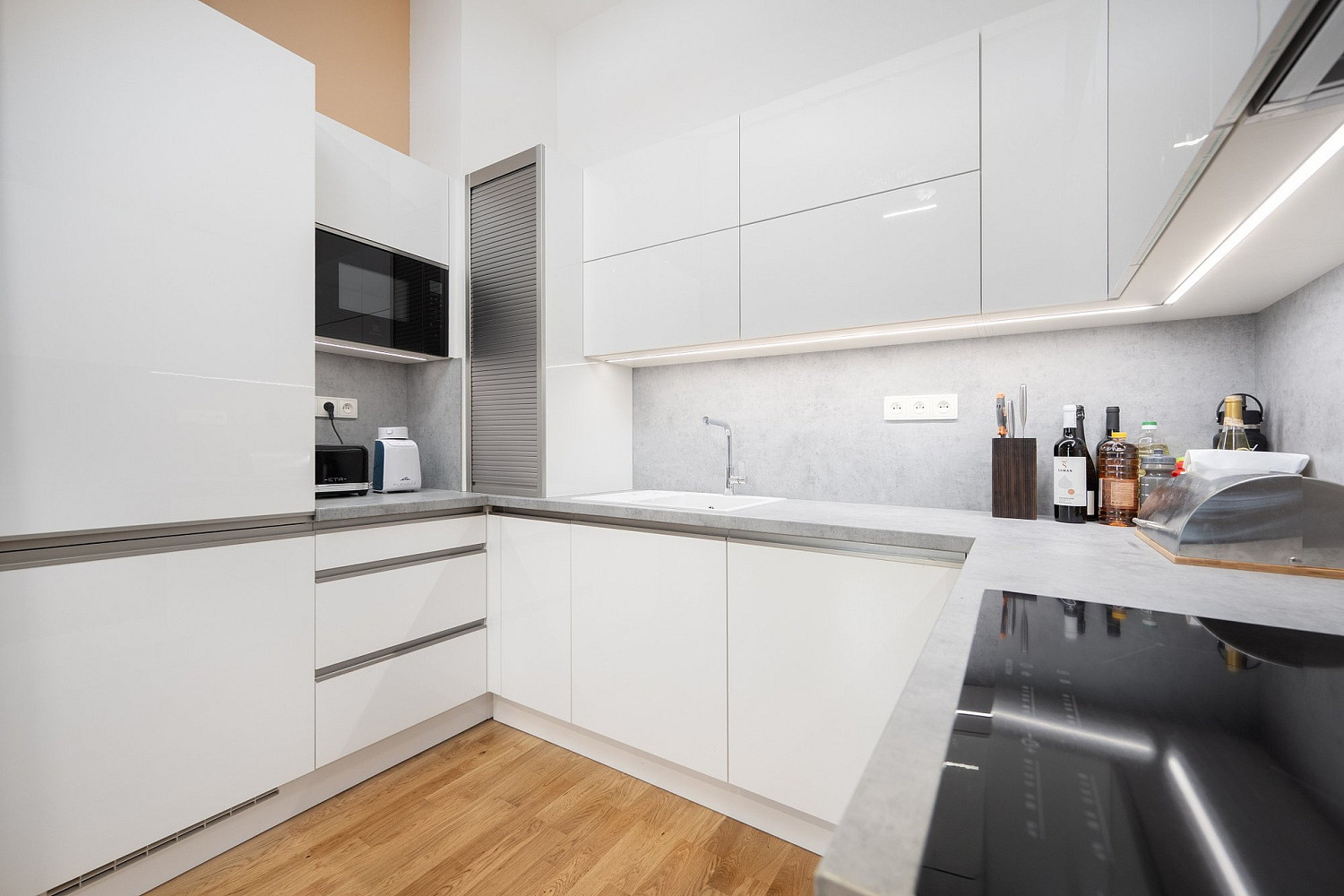 Prodej bytu 3+kk 68 m² — photo 2