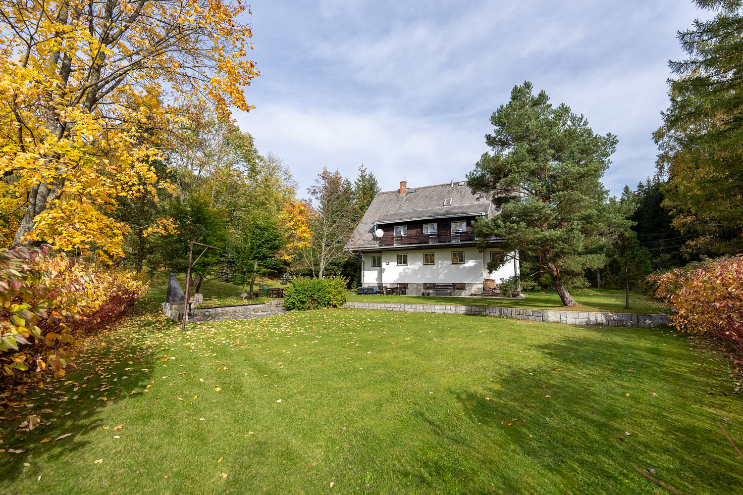 Prodej ubytovacího objektu 455 m² — photo 2