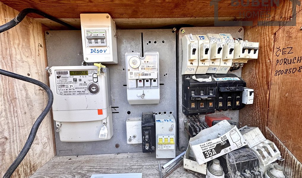 Prodej domu 160 m² s pozemkem 747 m², Halže – náhled fotky 35