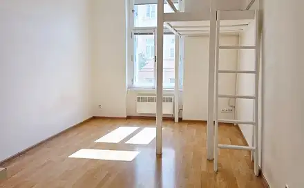 Pronájem bytu 1+kk 27 m²