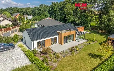 Prodej domu 110 m² s pozemkem 1 103 m², Zlatá, okres Praha-východ