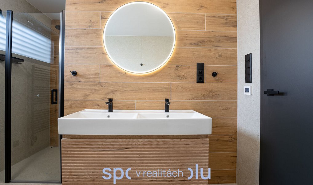 Prodej domu 113 m² s pozemkem 702 m², Zlámanec – náhled fotky 24
