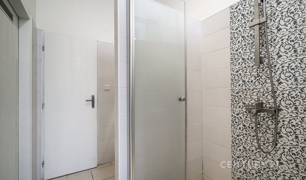 Prodej obchodních prostor 83 m², Praha – náhled fotky 11