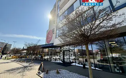 Pronájem obchodních prostor 17 m², Ve Stromovce, Hradec Králové - Třebeš