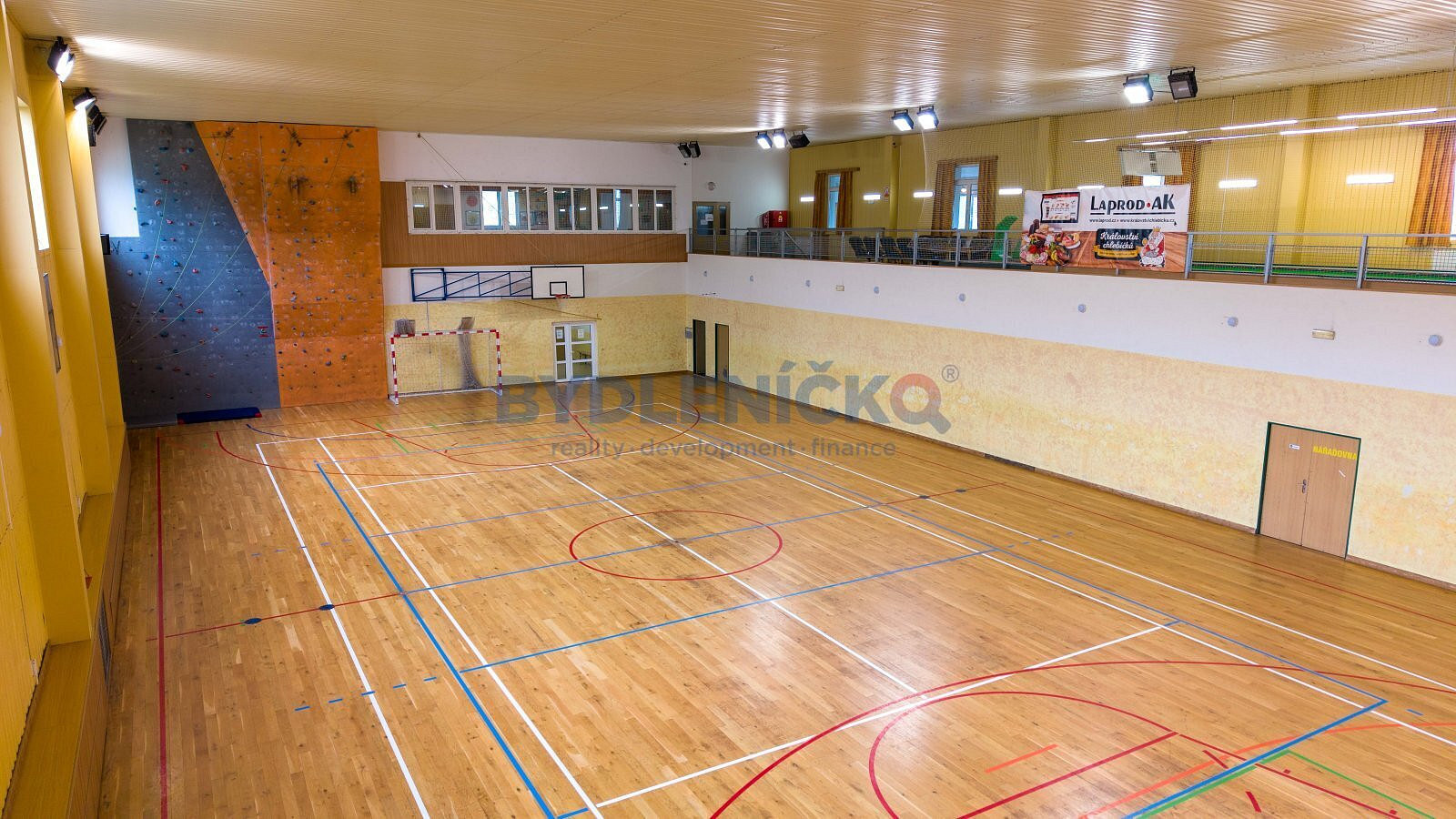 Prodej restaurace 2 163 m²