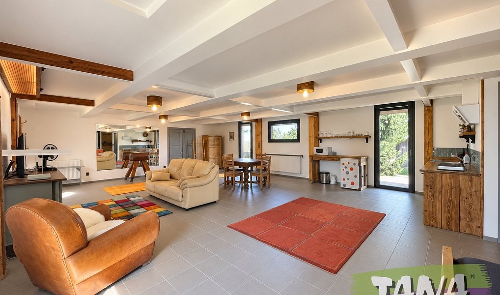 Prodej domu 310 m² s pozemkem 2 676 m², Úhlejov – náhled fotky 7