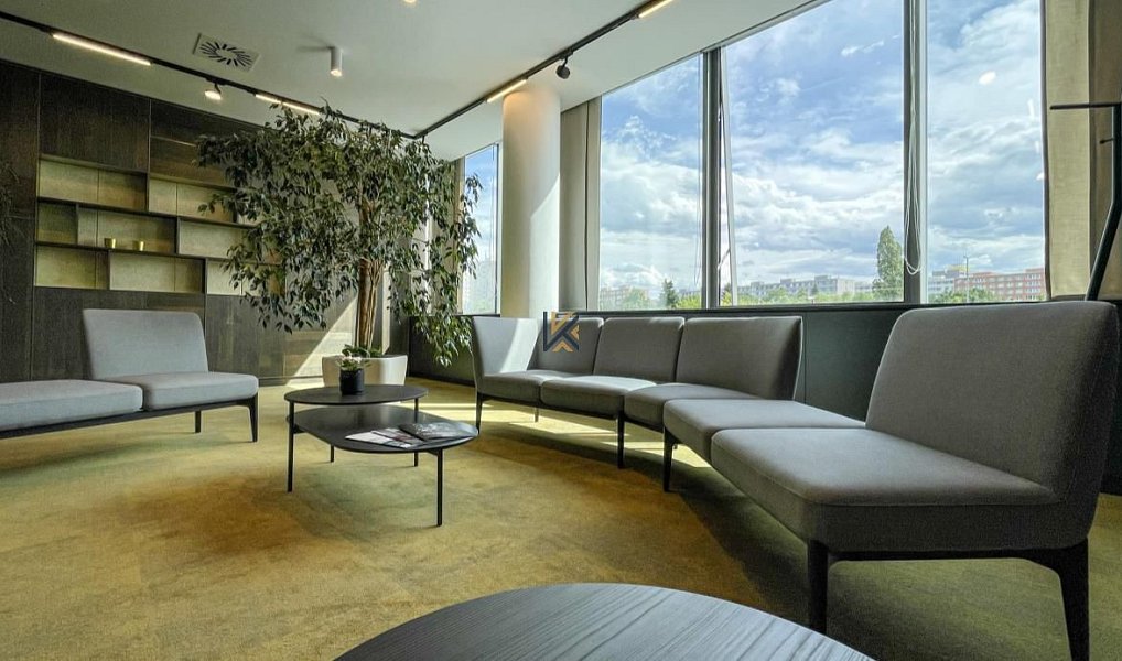 Pronájem kanceláře 1 738 m², Praha – náhled fotky 4