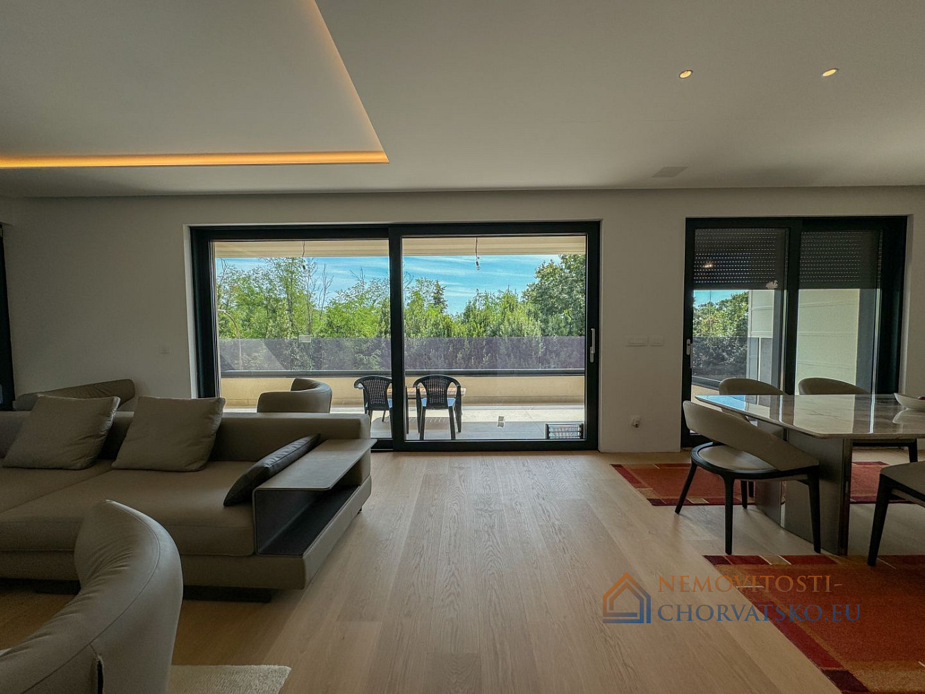 Pronájem bytu 3+kk 105 m² - Widok 3