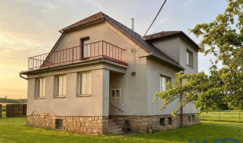 Prodej domu 185 m² s pozemkem 1 090 m², Markvartice – fotka 1 z 31
