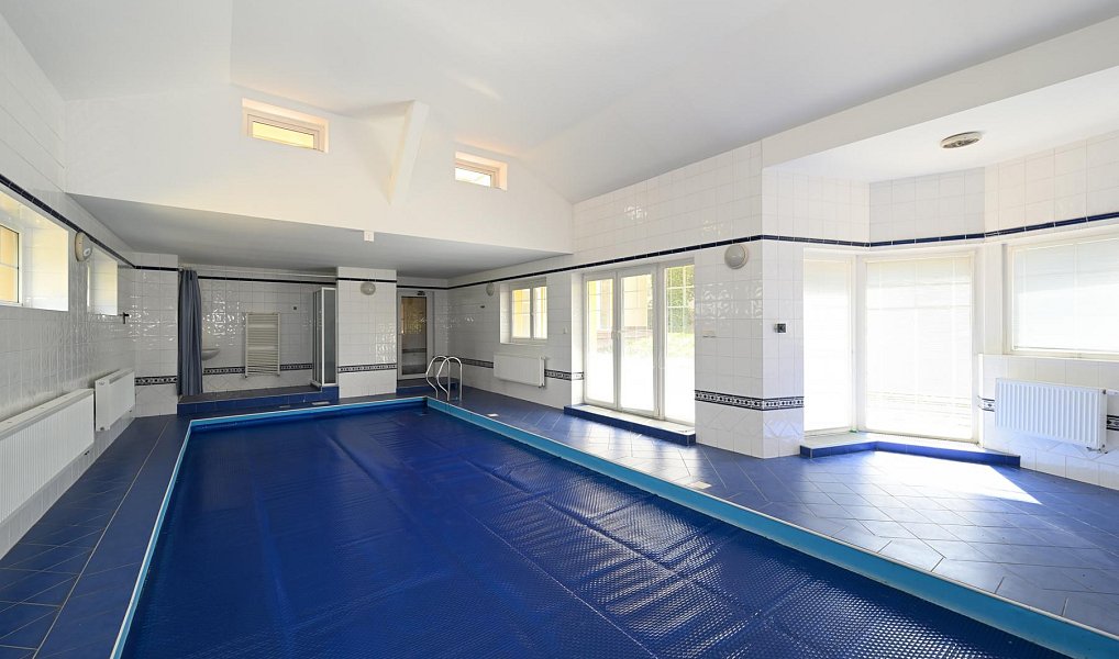 Pronájem domu 454 m² s pozemkem 726 m², Praha – náhled fotky 29