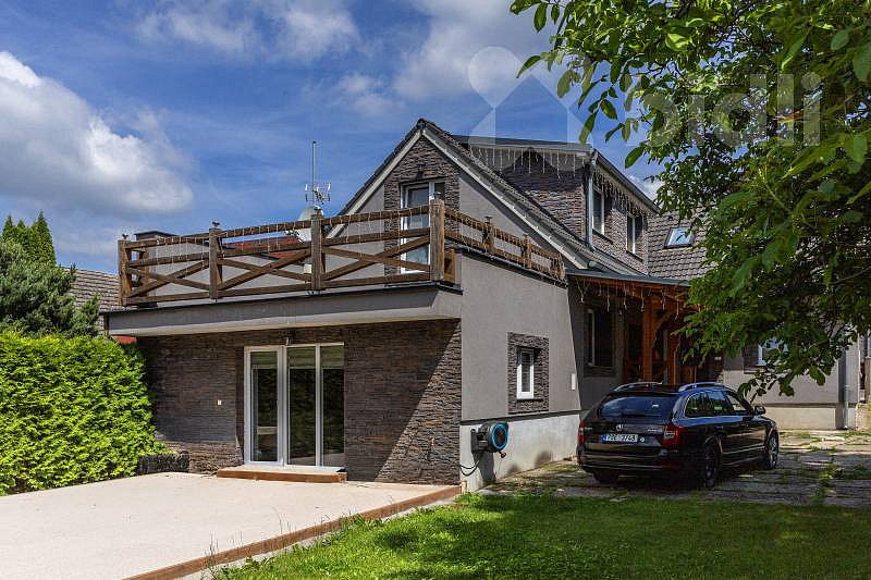 Prodej domu 220 m² s pozemkem 795 m², Říčany