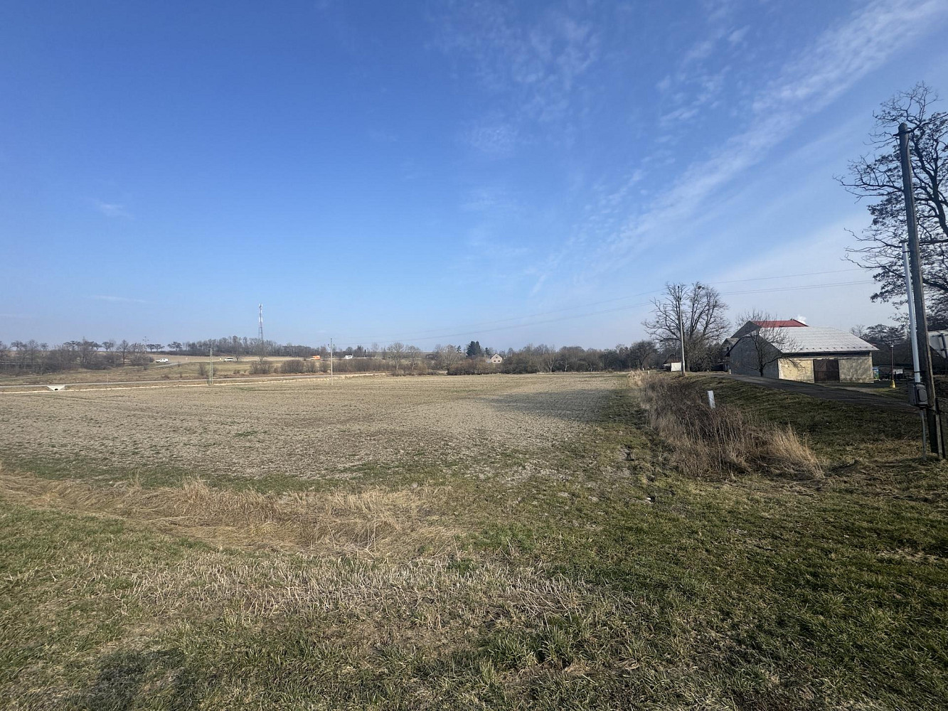 Prodej stavebního pozemku 1 478 m² – další