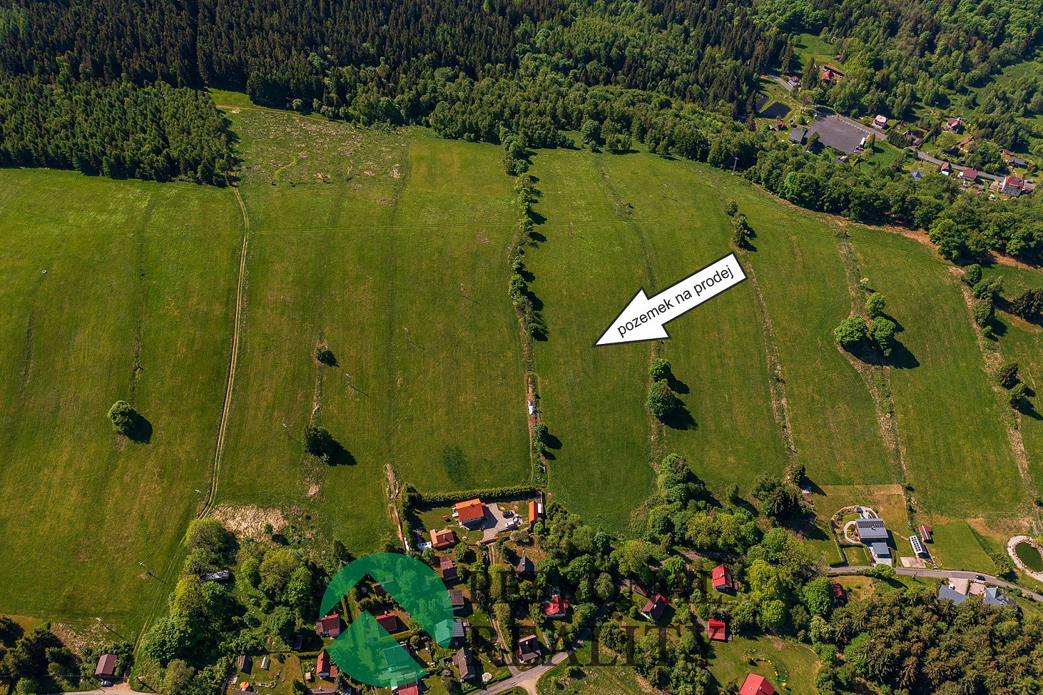 Prodej stavebního pozemku 23 978 m² – fotografie 2