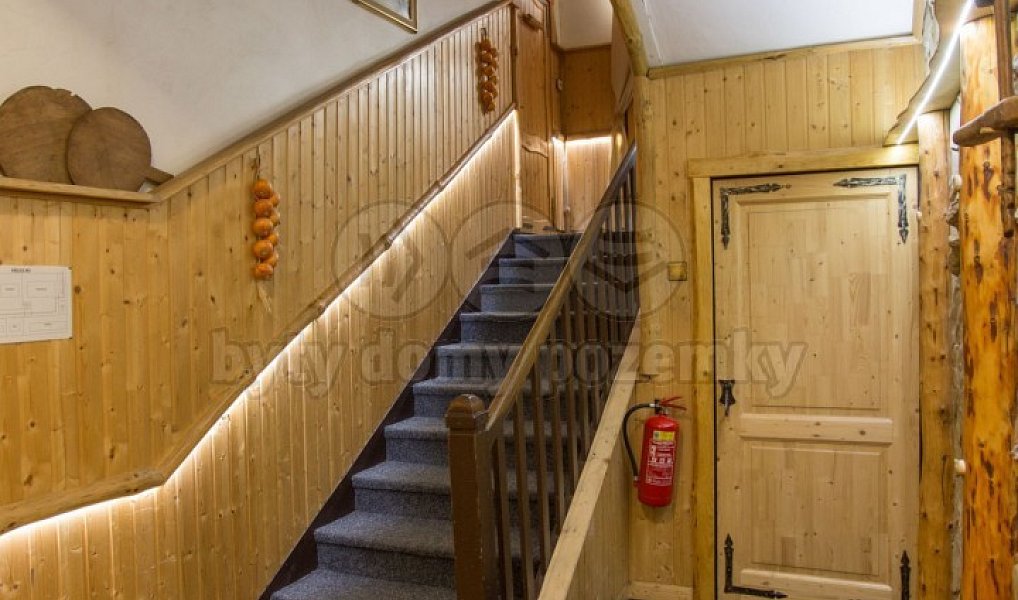 Prodej ubytovacího objektu 1 150 m², Dolní Bečva – náhled fotky 17