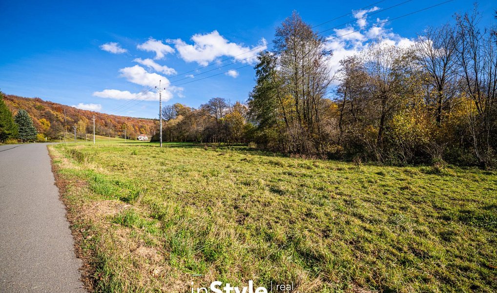 Prodej stavebního pozemku 4 748 m², Lopeník – náhled fotky 9