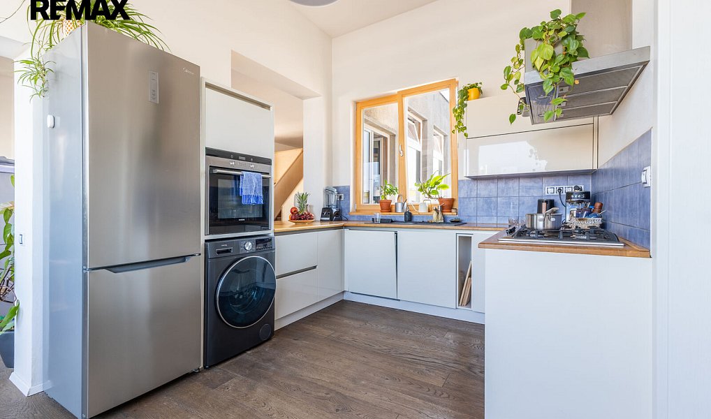 Prodej bytu 1+kk 85 m², Praha – náhled fotky 6