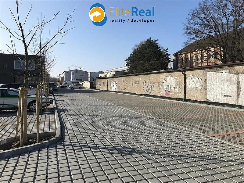 Pronájem komerčního objektu (jiného typu) 13 m²