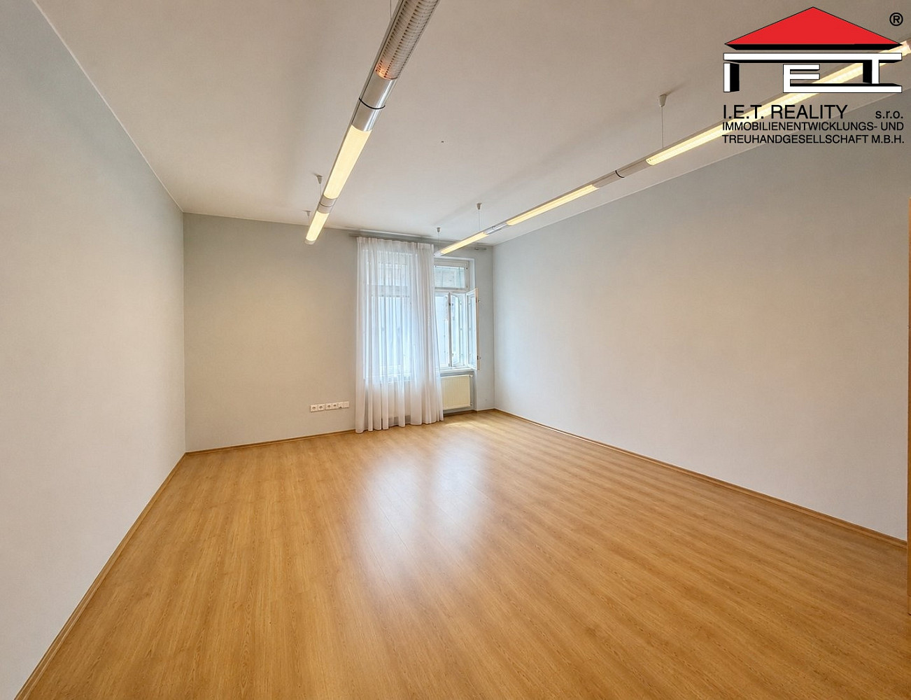 Pronájem kanceláře 87 m² — photo 5