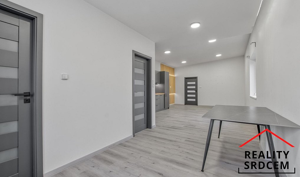 Pronájem bytu 2+kk 65 m², Ostrava – náhled fotky 12