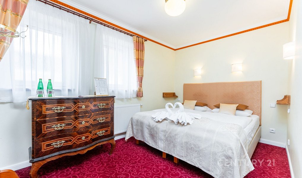 Prodej ubytovacího objektu 578 m², Jáchymov – náhled fotky 37