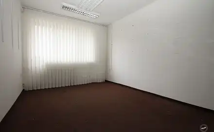 Pronájem kanceláře 95 m², náměstí Svatopluka Čecha, Praha 10 - Vršovice