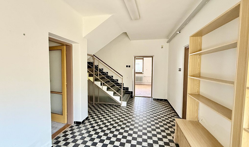 Prodej domu 160 m² s pozemkem 1 044 m², Rataje – náhled fotky 31