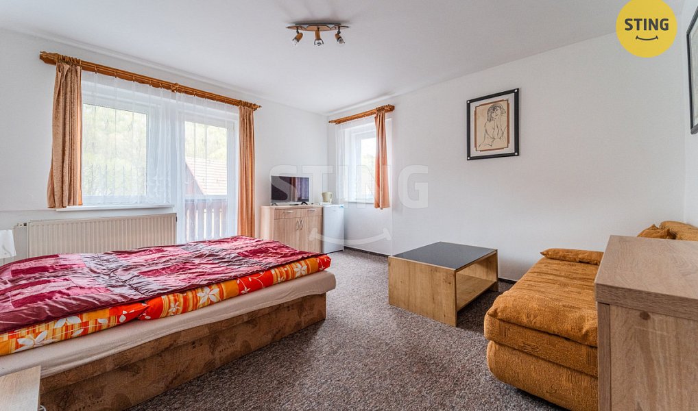 Prodej ubytovacího objektu 813 m², Spálov – náhled fotky 22