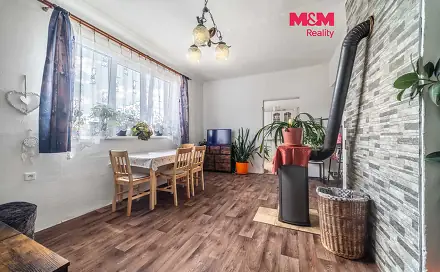 Prodej bytu 3+1 74 m², Suchomasty, okres Beroun