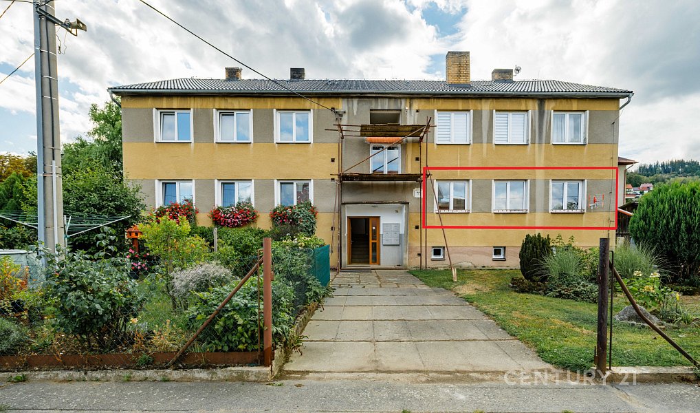Prodej bytu 2+1 76 m², Miličín – fotka 1 z 14