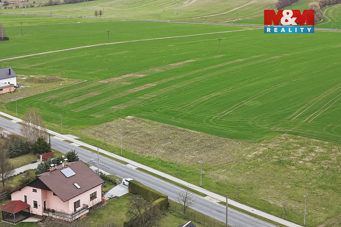 Prodej stavebního pozemku 889 m² — photo 2