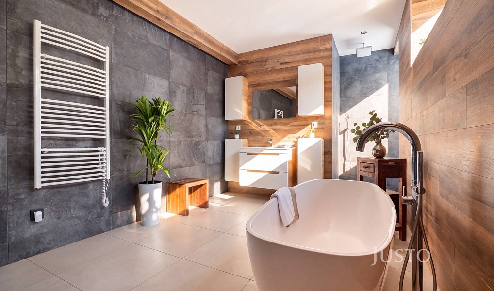 Prodej domu 349 m² s pozemkem 1 385 m², Ohrobec – náhled fotky 22
