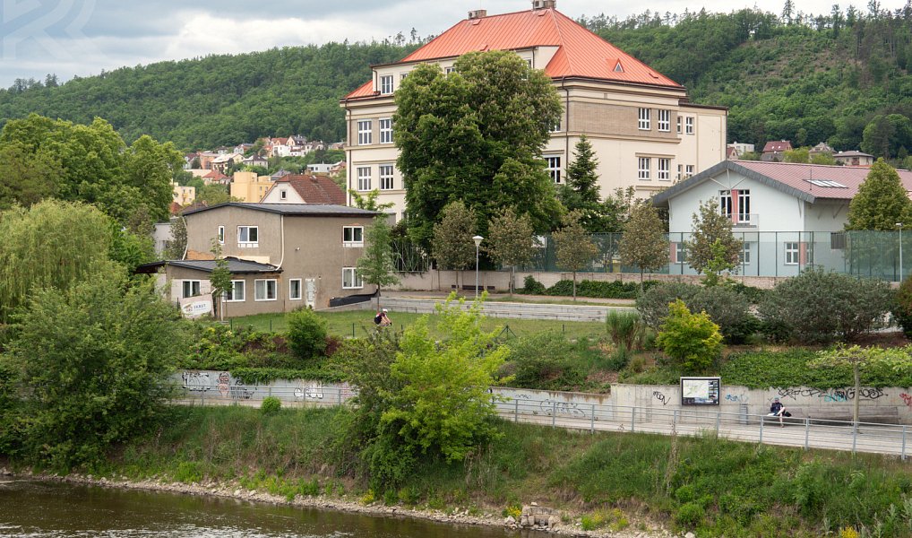 Pronájem domu 100 m² s pozemkem 426 m², Praha – náhled fotky 31