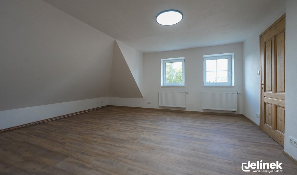 Prodej bytu 4+1 117 m², Polička – náhled fotky 9