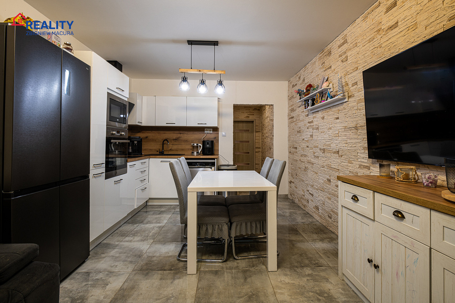 Prodej bytu 3+kk 58 m² – pohled 2