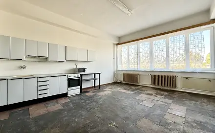 Pronájem kanceláře 26 m², Juliánovské náměstí, Brno - Židenice