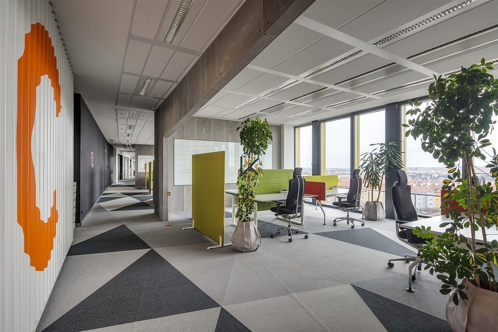 Pronájem kanceláře 887 m² — photo 3