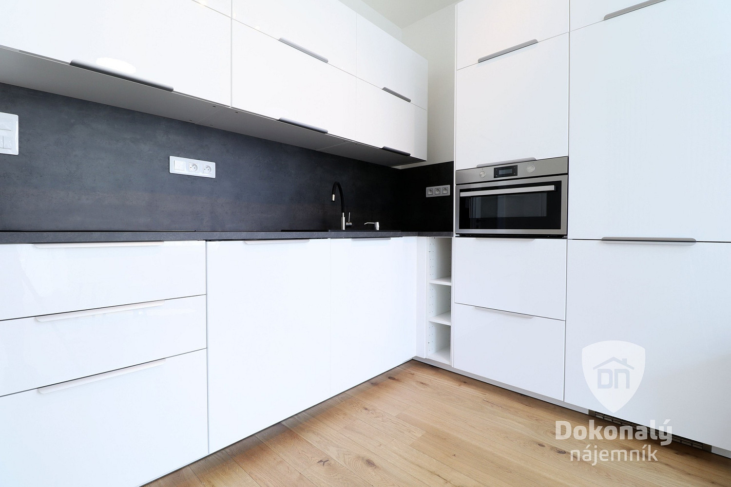 Pronájem bytu 1+kk 29 m² – pohled 3