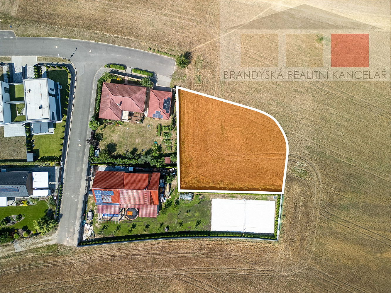 Prodej stavebního pozemku 1 069 m² – fotografie 3