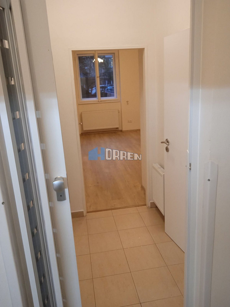 Pronájem bytu 1+kk 27 m² — photo 5
