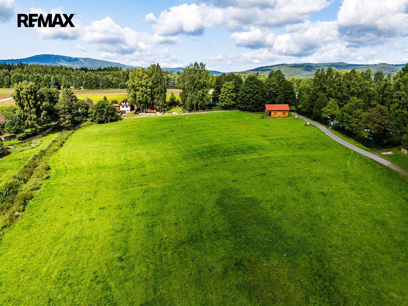 Prodej pozemku 9 752 m² – fotografie 5