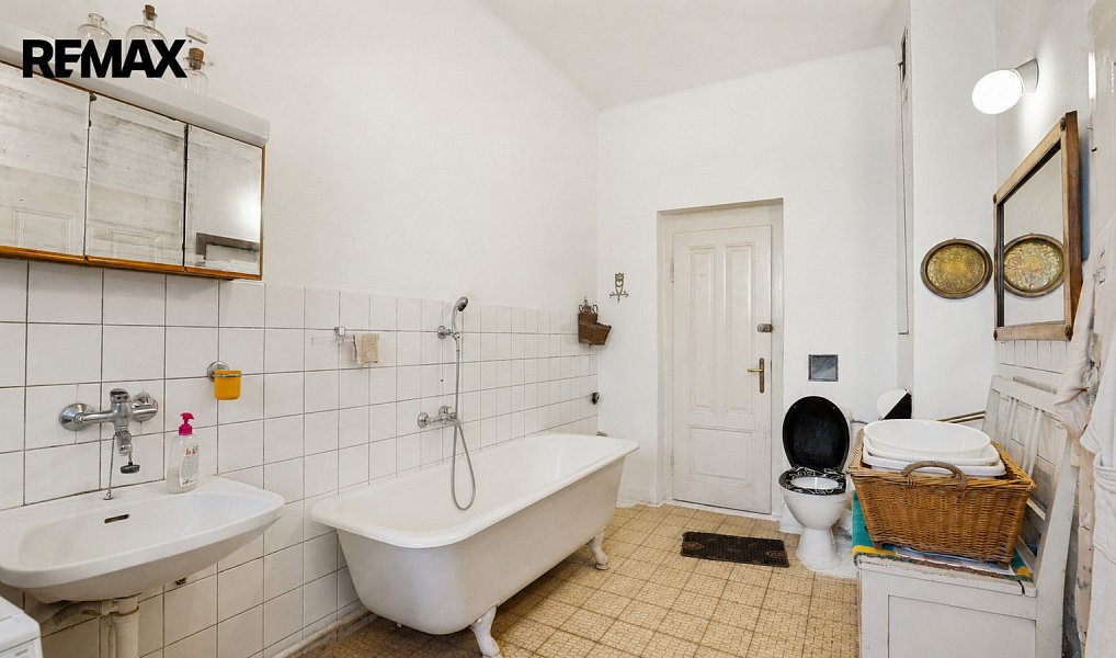 Prodej domu 250 m² s pozemkem 2 111 m², Třebestovice – náhled fotky 8