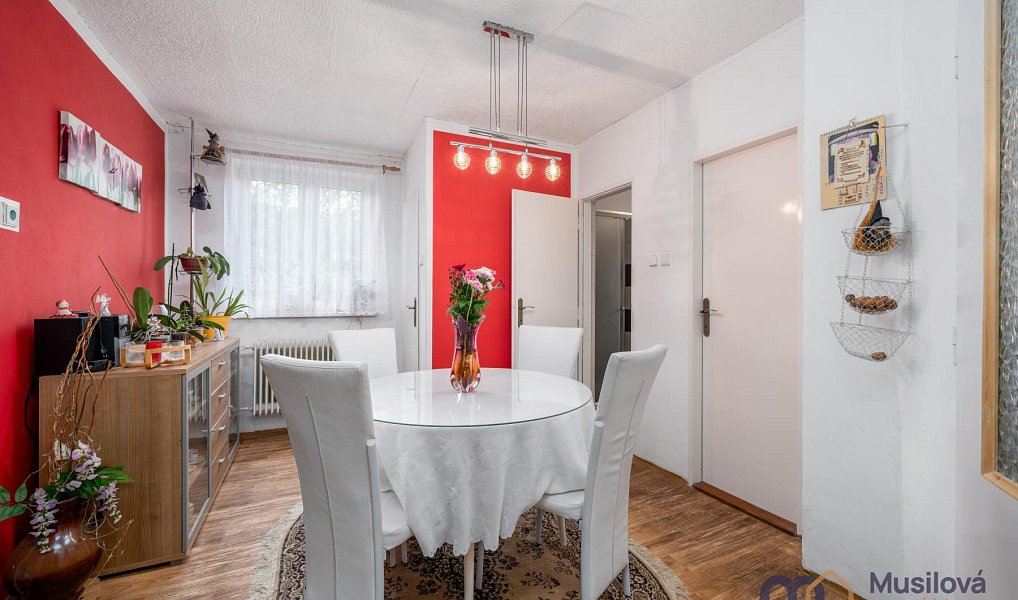 Prodej domu 195 m² s pozemkem 550 m², Hostomice – náhled fotky 3