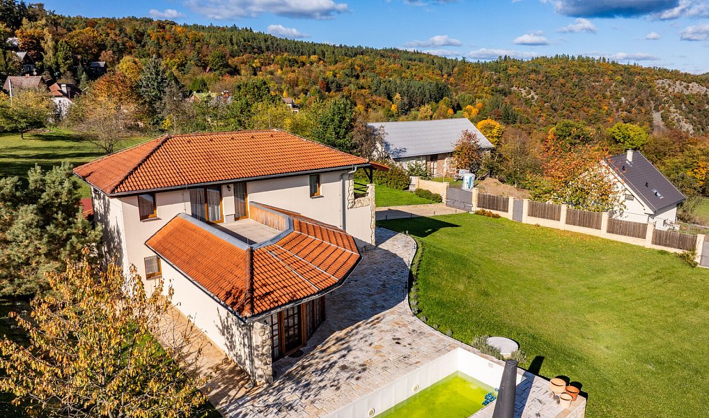 Prodej domu 170 m² s pozemkem 1 873 m², Štěchovice – náhled fotky 2