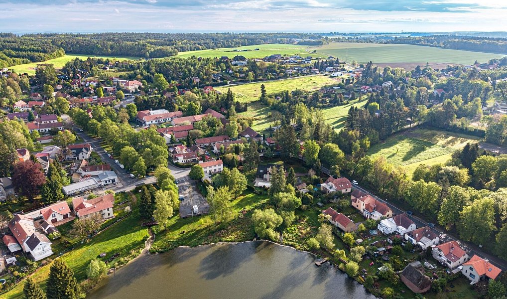 Prodej stavebního pozemku 2 549 m², Jevany – náhled fotky 4
