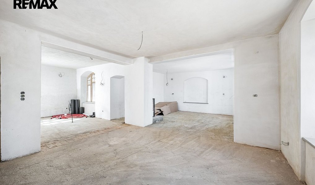 Prodej domu 550 m² s pozemkem 1 119 m², Volyně – náhled fotky 12