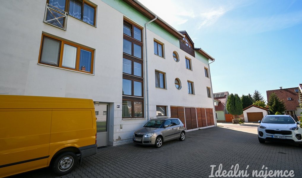 Pronájem bytu 3+1 67 m², Újezd u Brna – náhled fotky 21